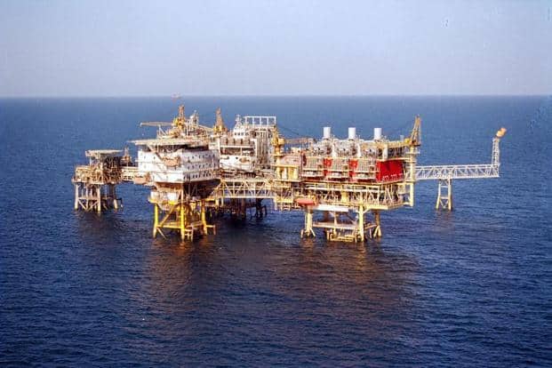 NewsAlgebraIND's tweet photo. BIG BREAKING NEWS - Crude Oil discovered in India, Union Minister Hardeep Puri said that first oil is also extracted 🔥🔥

ONGC announces Crude Oil discovery in Krishna Godavari Basin. 26 wells found ⚡
 
Production is expected to touch 45,000 barrels per day by May or June. The productive site emerges about 30 kilometers from Kakinada's coast, nestled within the Krishna Godavari basin.