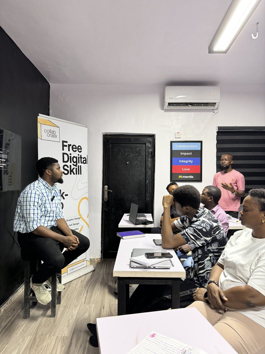 ladiwayne's tweet photo. I had a great time with the beautiful people @mentis_academy
#BeyondDesign https://t.co/EYjtSAn6Kw