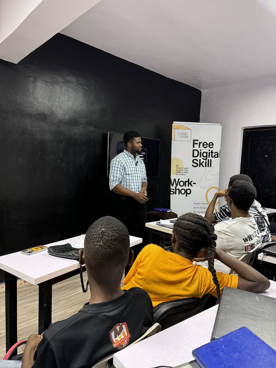 ladiwayne's tweet photo. I had a great time with the beautiful people @mentis_academy
#BeyondDesign https://t.co/EYjtSAn6Kw