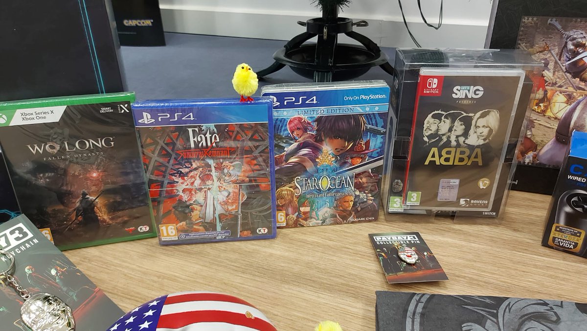 PLAION_ES's tweet photo. Aquí tenéis fotos en detalle de qué incluye el #LostLoot. 🐥 
¡Y echad un ojo a IG y Threads porque como hay 3 Reyes Magos, hay 3 concursos! https://t.co/afkJbNhGBh