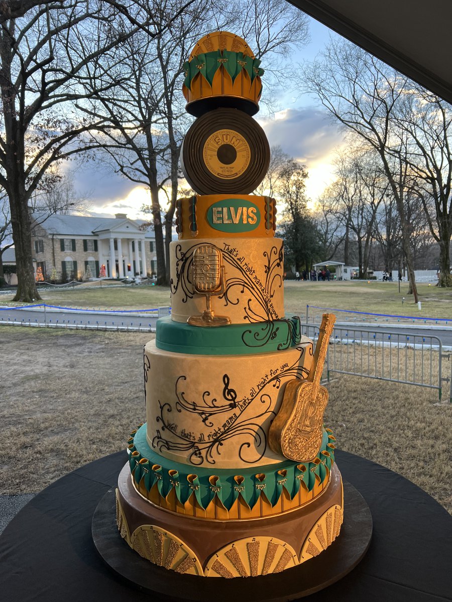 Join <a href="/VisitGraceland/">Graceland</a> now on the north lawn of Graceland Mansion for the annual Birthday Proclamation Ceremony in honor of the King of Rock' n' Roll's special day!

Free livestream: bit.ly/41NDXBe
