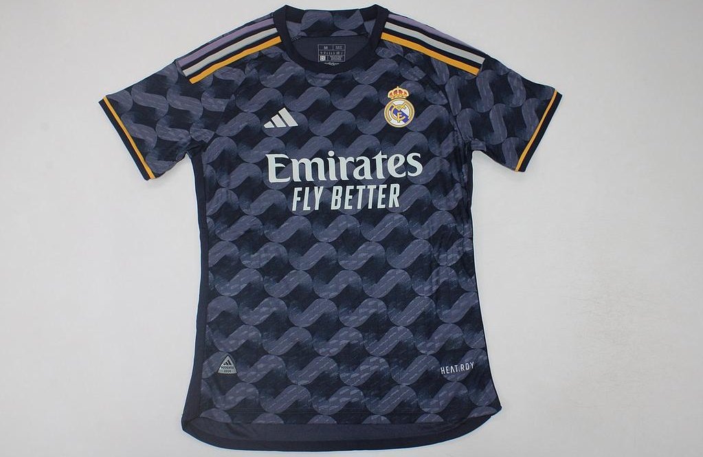 DonShelby_'s tweet image. Esta vez voy a sortear la camiseta de nuestro turquito querido. El ganador podrá escoger la camiseta de Arda Guler que quiera de esta temporada.

- RT este tuit.
- Seguir a @Ctinfo_17 
- Ser seguidor mío.

Doy ganador el miércoles después del Real Madrid - Atleti. ¡¡Suerte!!