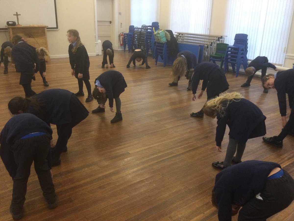 Stbenetsouston's tweet photo. Year 2 are starting the new  year with a lovely Relax Kids session this afternoon-we have learnt all about our emotions and that how we feel can affect our bodies! 
@unicef_uk #article29 https://t.co/rViLsCigNQ
