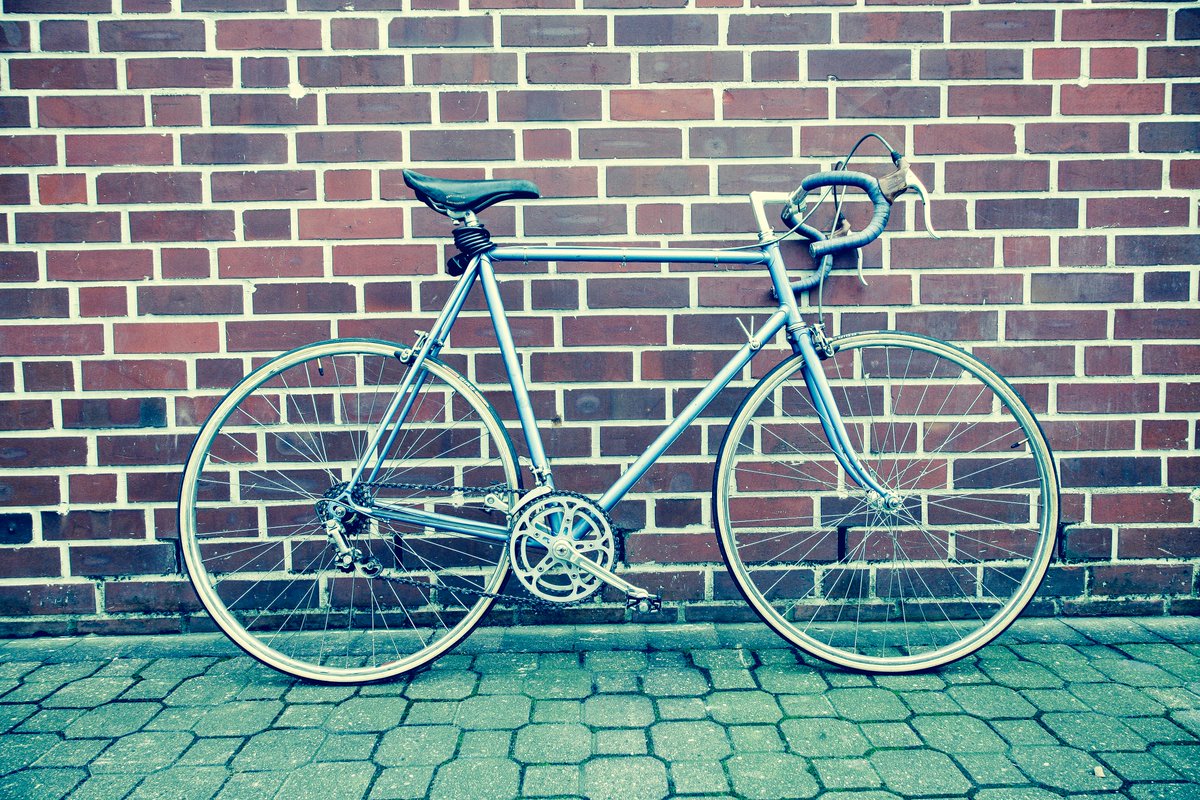 MPSKingston's tweet photo. #BIKEMARKINGEVENT ๐ฒ | Head on down to #Surbiton train station on Sat 13th Jan between 1300-1500hrs for FREE bike marking.
Your local SNT teams will be situated at the front of the station to apply bike marking, which allows stolen bikes to be identified & returned to the owner! https://t.co/6RaZWRd5fx