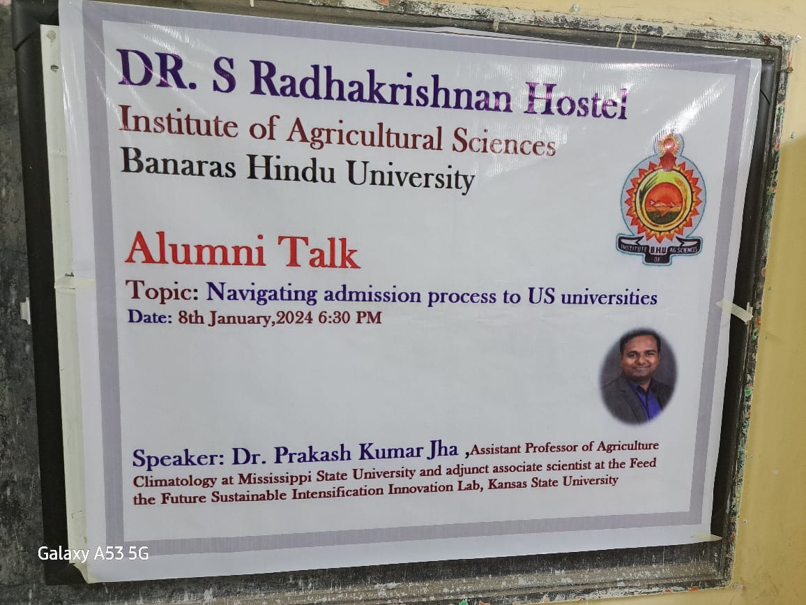 srk_hostel's tweet photo. An Alumni talk regarding studying opportunities in US commenced today on behalf of IAS, BHU at our hostel.
Special thanks to Dr. Prakash Kumar Jha for highlighting our evening.
Thanking all the respected wardens, guests, and Student Advisor Sir for their auspicious presence. https://t.co/R6xbCRTl5P