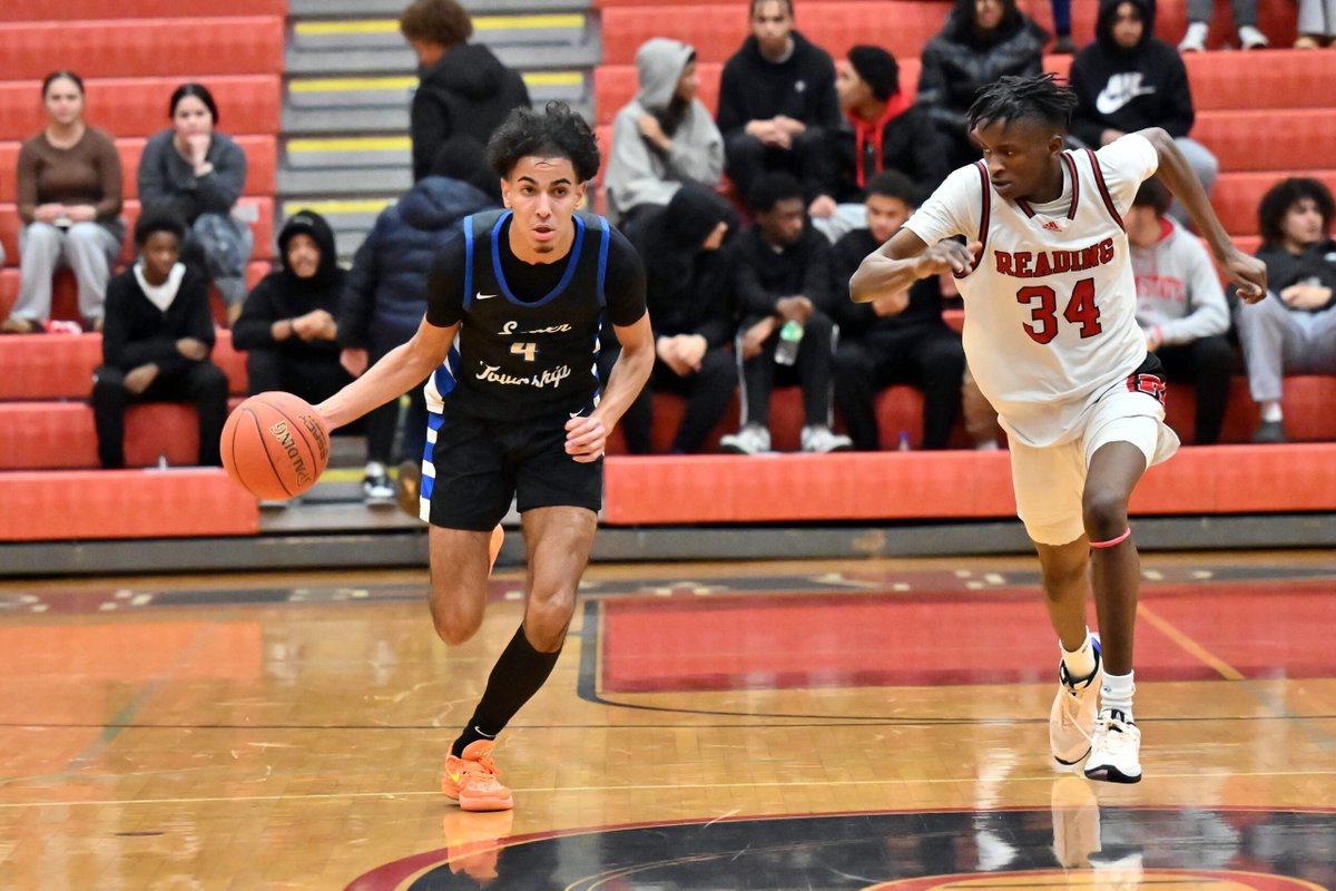 Player of the Week Kevin Saenz shows it’s ‘Showtime’ again at Exeter mikedragosports.com/player-of-the-… <a href="/jeffvango/">Jeff VanGorder</a> <a href="/ExeterHSVBBall/">Exeter HS Boys Basketball</a> <a href="/Reece_Garvin23/">Reece Garvin</a> <a href="/Kevin1Saenz/">Kevin Saenz</a> <a href="/BradyMurray20/">Brady Murray</a> <a href="/aidandauble2026/">Aidan Dauble</a> <a href="/AlexLKelsey1/">Alex Kelsey</a> <a href="/JaydenWare_1/">Jayden “Weez” Ware</a> <a href="/carterreddingg/">Carter Redding</a> @adauble1 <a href="/JGMediaUS/">Jerry Geleff Media</a>
#mikedragosports