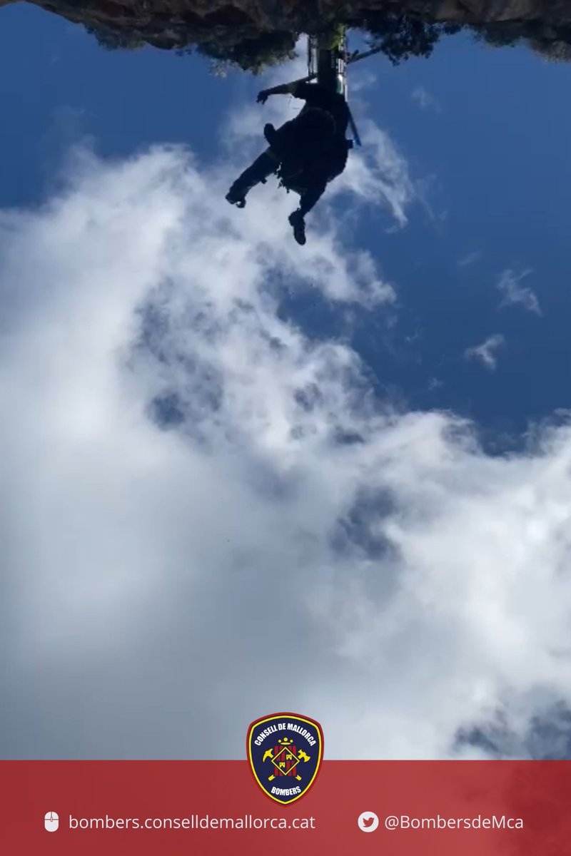 Sóc bomber de muntanya desde fa 9 anys, però avui m'ha  tocat estar a l'altra part del rescat.He hagut de ser evacuat mentres feia escalada a Caimari. No puc estar més agraït i orgullós d'aquest col.lectiu, no només bombers, sinó Sanitaris, Greim i Policia Local.
MOLTES GRÀCIES !