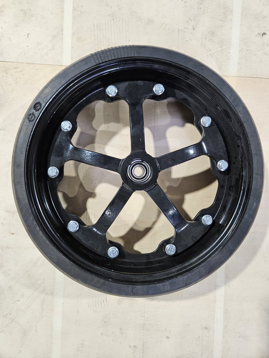WamWheels's tweet photo. WAM Extreme Duty five spoke gauge wheels. Two year bearing warranty. $109 each
Contact @bigaljack to order https://t.co/v5PsQD9Qjw