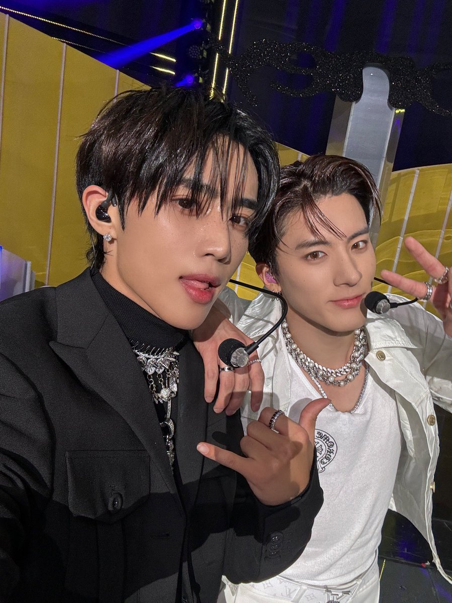 kimsunwoorld tweet picture