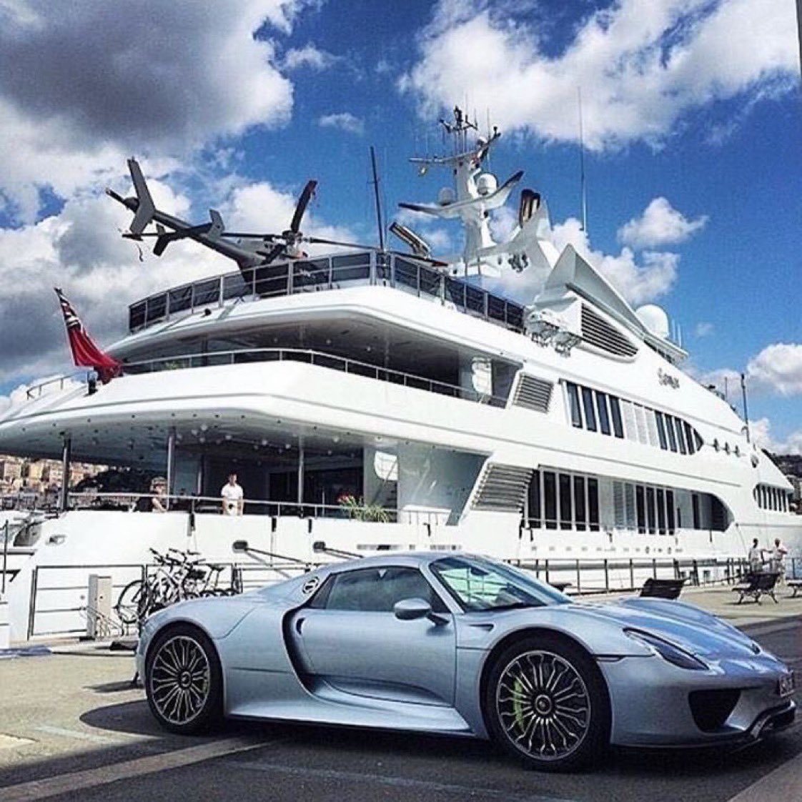 BillionMagazine's tweet photo. If you can dream it, you can achieve it. https://t.co/L2ixS4R1Nz