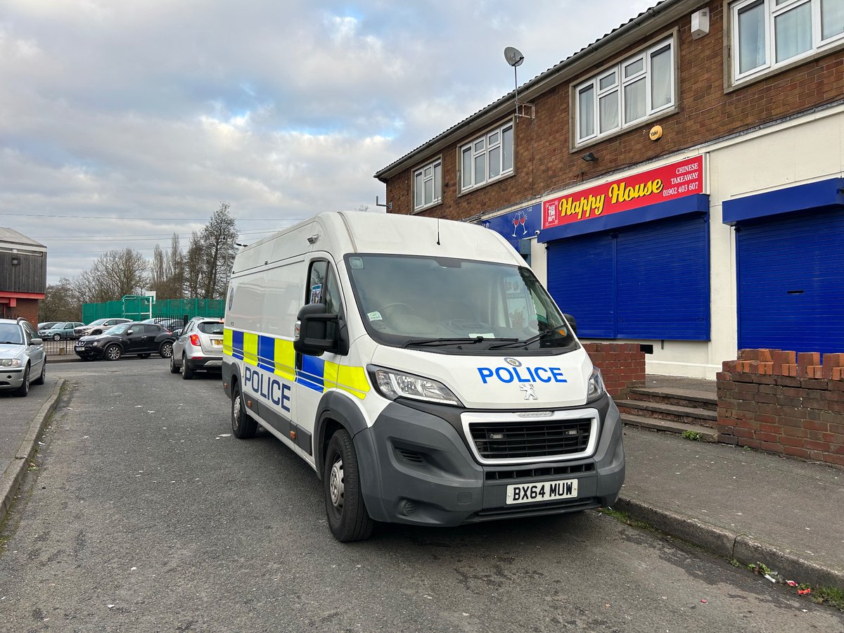 BilstonWMP's tweet photo. #POLICESURGERY | We are parked in Rocket Pool Drive, Bilston come and see us!!! 10am-2pm #policesurgery #neighbourhoodpolicing #campervancops @WMPolice @WolvesPolice https://t.co/sYHj5jPLfL