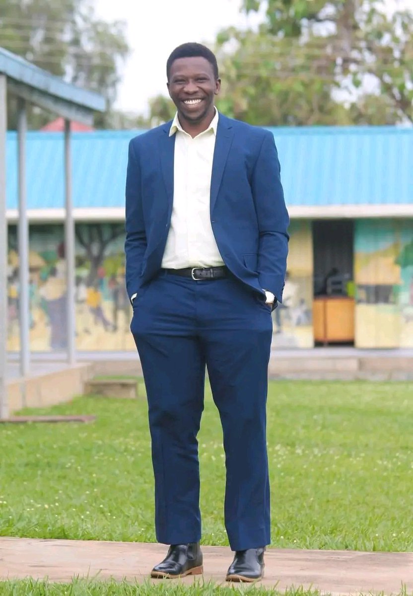 RadioPacisnews's tweet photo. Happy birthday 🎂 @noelayikobua222 💕💯 He is our programs Manager. Today he adds another year 💖 We thank you for the good work you are doing at the Media Center. May God continue to bless you 🙏🙏

Happy birthday @Noel 

#PeaceOfChristForAll #RadioPacisAt19 https://t.co/LAr49vabfU