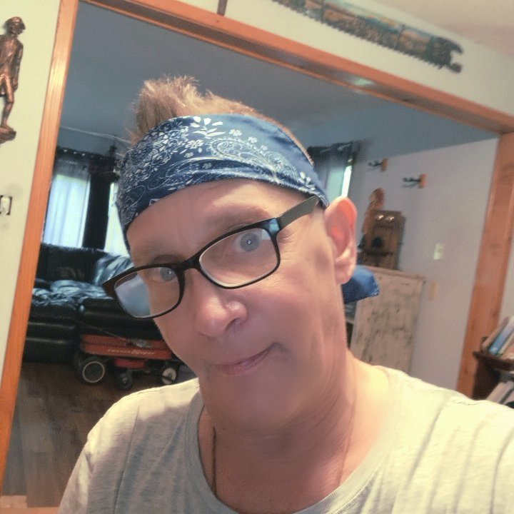 TMaurick's tweet photo. Hello all my former sweethearts. https://t.co/dzWwB4OmfU