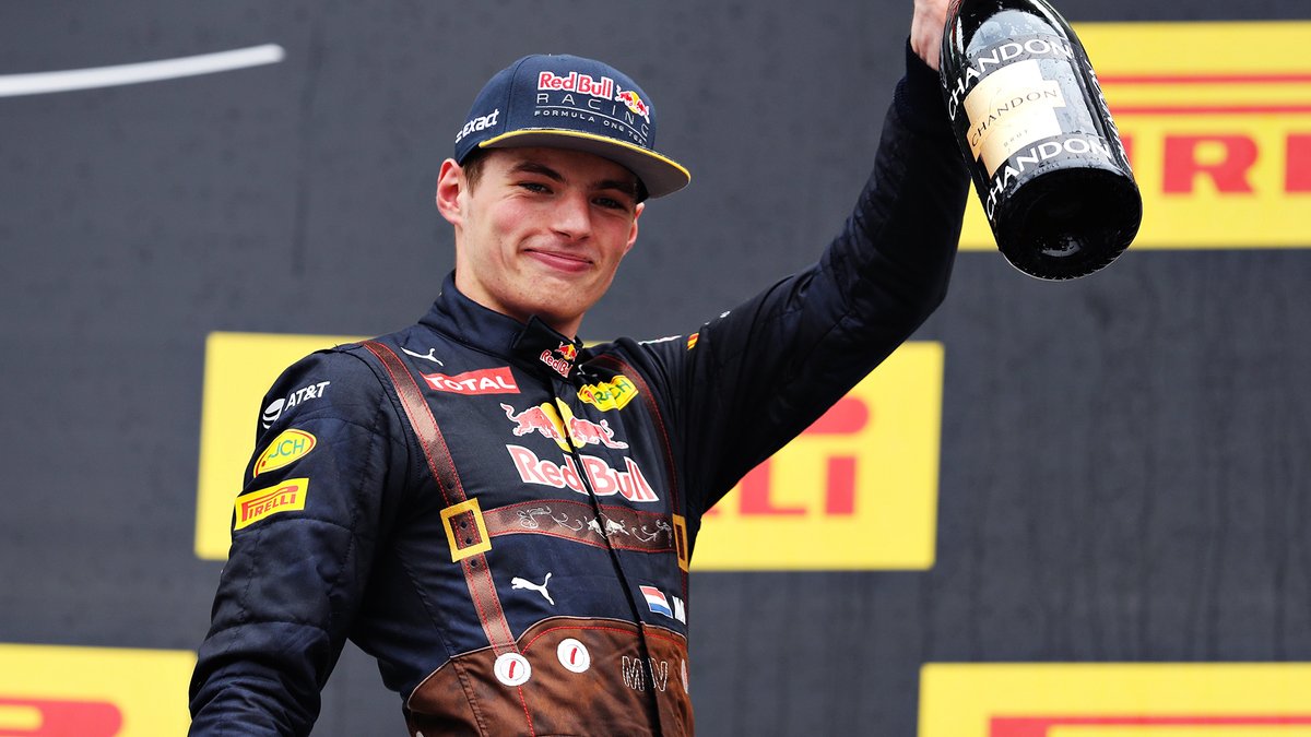 race car driver champagne up dress When Race Day comes with a dress code... 🤵