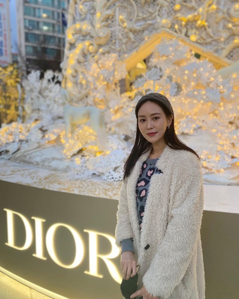 모든 사람은 한 개의 삶을 산다. 다시 태어나지 않는 이상 누구도 여러 개의 삶을 살지 못한다. 여러 개의 삶을 사는