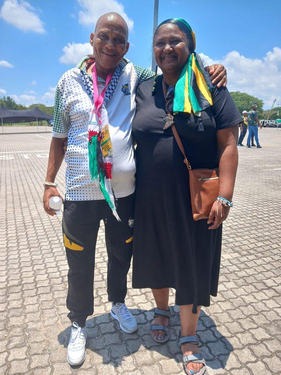 ThembelaSifile's tweet photo. The Provincial Chairperson of the ANC WC and the Dullah Omar regional treasurer!
#ANCWC
#ANCNECinMP
#ANC112
#RegisterToVoteANC
⚫️🟢🟡✊🏽 https://t.co/4rnWmgSYSY