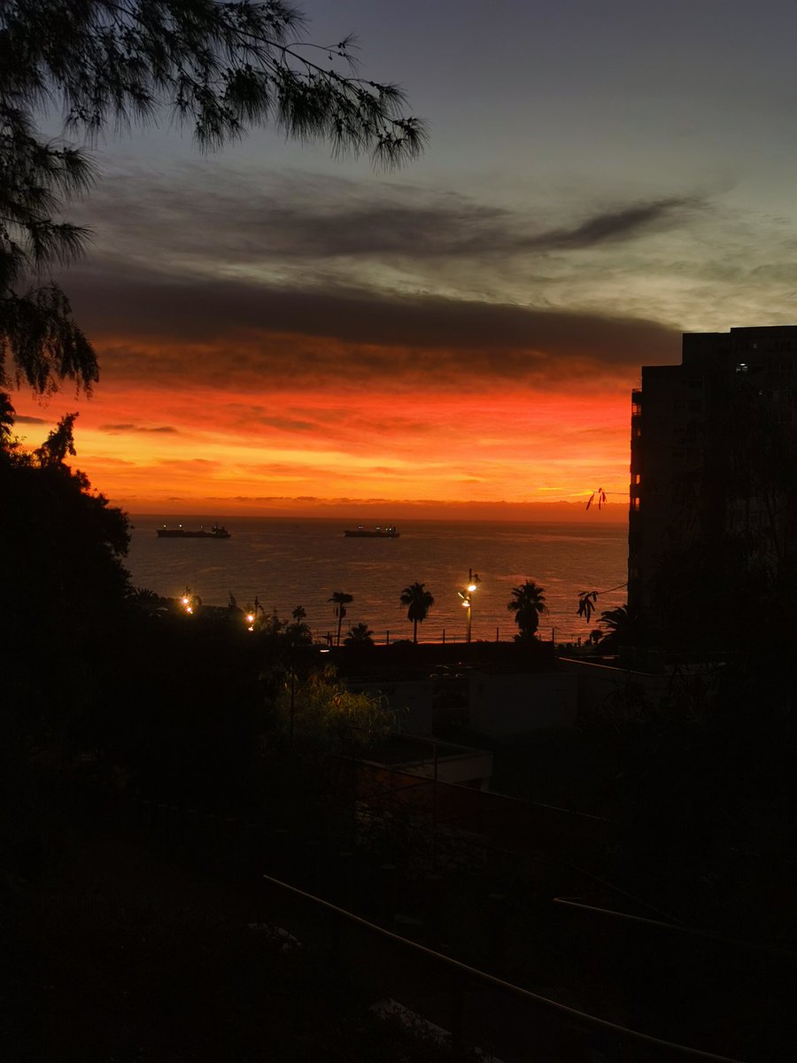 MelUDLP's tweet image. Lo bonito de madrugar (o de no dormir).❤‍🩹