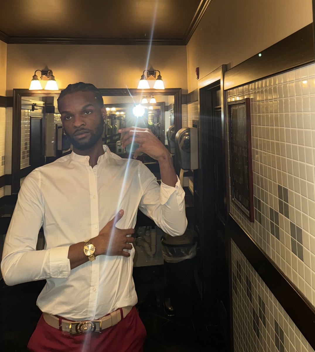ZaeP218's tweet photo. I rarely am ever on here 🥴🫶🏽 https://t.co/kYNZjJpjZC