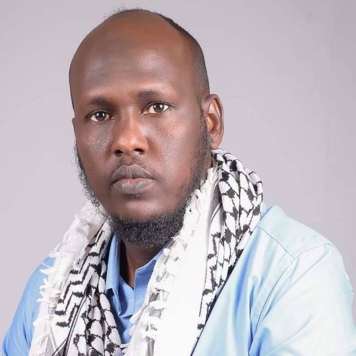Samraawi01's tweet photo. The Police of Somaliland arrested Journalist and welfare @coldoon58 in @burao https://t.co/A8lkfGa6o3