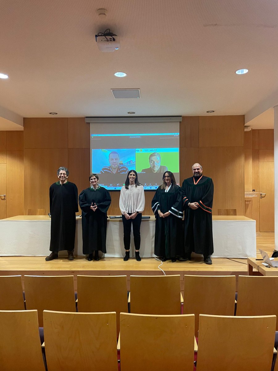 Last friday, our <a href="/joana__santiago/">Joana Santiago</a> successfully defended her PhD work at the <a href="/UnivAveiro/">Universidade Aveiro</a> 🎉 We are very proud and hope you have a bright future ahead! 

Congratulations  Dr. Joana 🤓