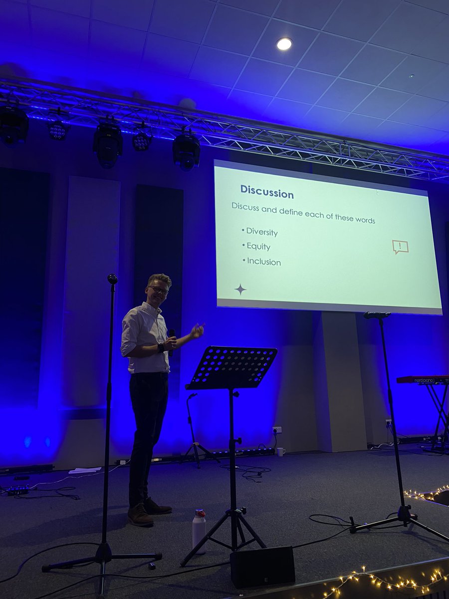Rise_MAT's tweet photo. Our keynote speaker @DrAdamBrett has started his talk on ‘Understanding equity, diversity and inclusivity in the classroom’ #RiseFest24 https://t.co/5kYMOrcP2V