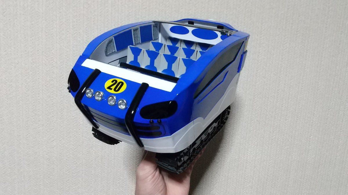 まるけん tweet media