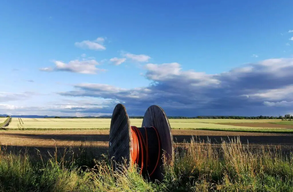 El 75% de los usuarios de Internet a través de fibra óptica en zonas rurales se muestran muy o bastante satisfechos con la velocidad de conexión, según un informe de Observatorio Asteo y <a href="/Random_strategy/">RANDOM strategy</a> 
n9.cl/ajbrn