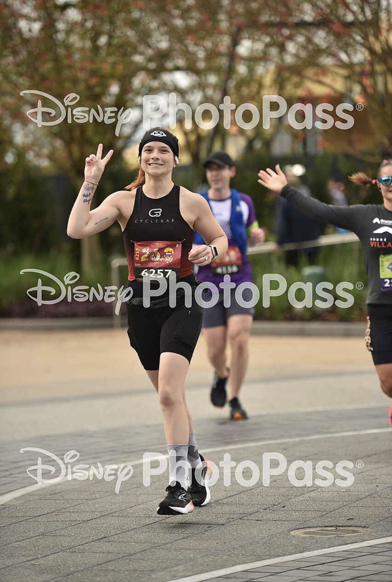 xcnikki9's tweet photo. #MonkeyMisFit
#DisneyMMF
#DisneyMarathon
#DisneyMarathonWeekend
#1MonthPostPartum
Today my daughter is officially 1 month old.
BUT! Let me tell you about yesterday!
I GOT TO run the FULL Disney Marathon under @ocmmonkeymisfit @OnChainMonkey for @ATCure
!RISE https://t.co/IsWGjBq9rj