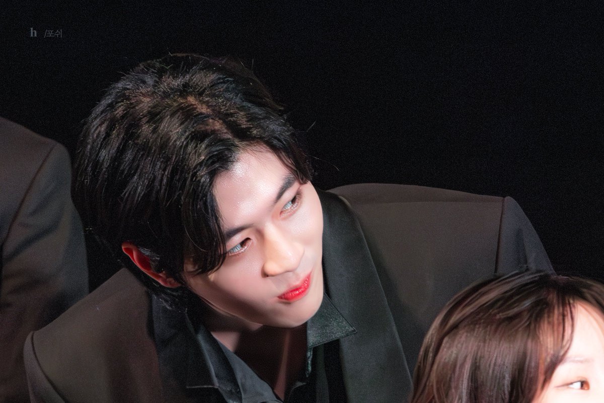Hlov_e_art's tweet photo. 240107낮 포쉬 김아론 지병현 https://t.co/ZF75n6Ai9C