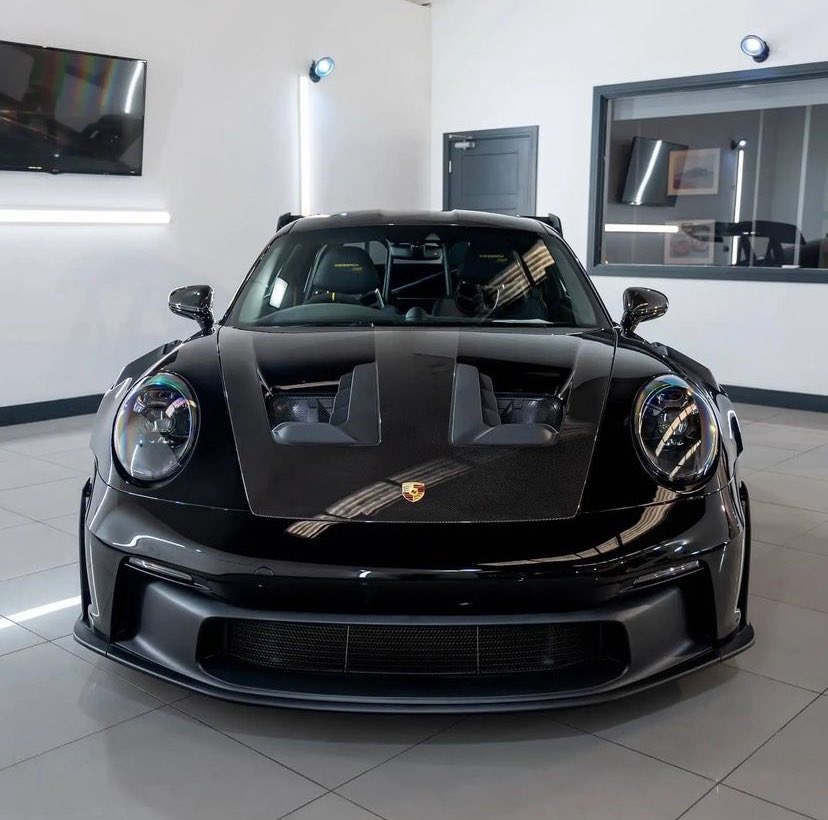 Jordan92338366's tweet photo. 992 Weissach GT3RS 🥷🏁 https://t.co/qnlQPcIc7g