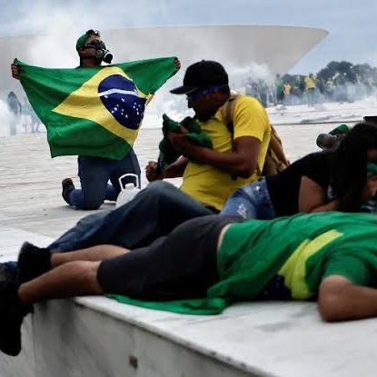 NP__Oficial's tweet photo. 🚨Veja: l  Há um ano,  bolsonaristas cadastravam nome e CPF para acessar wi-fi da Câmara no 8 de janeiro e facilitavam a vida da PF https://t.co/9ITEsfHham
