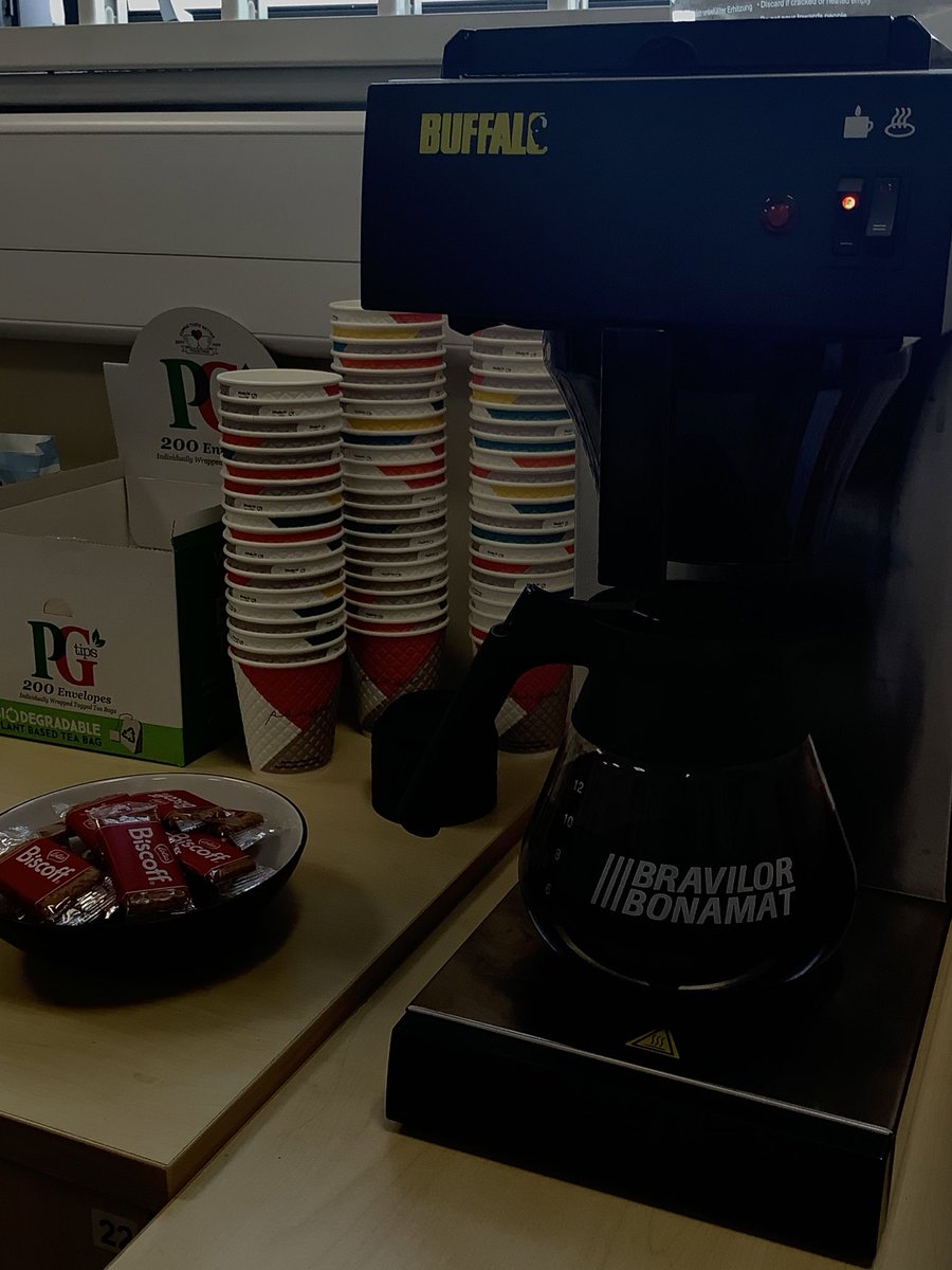 TfCSIS's tweet photo. Monday morning essentials at the ready;
-Coffee &amp; biscuits ✅
-@SmoothRadio playing  in the office✅

Happy New Year from the School Improvement Team!
#education 
#edutwitter 
#schoolimprovement https://t.co/efOpaXeSli
