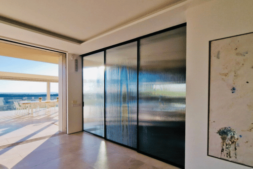 DOMObyINDALSU's tweet photo. 💫 Descubre la elegancia funcional con nuestro sistema para #interiorismo #DomoDecor Corredera.

🪟La solución perfecta para espacios que requieren un toque estético único y una funcionalidad excepcional.

➡️ No te pierdas el resto de nuestras soluciones: https://t.co/7MCBjfNrm5 https://t.co/7pkbAee0Je