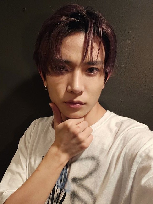 seunoze's tweet photo. how are u, hee baby?

#ENSD #EngeneSelcaDay #ENHYPEN #HEESEUNG https://t.co/DVjO4l3Ojq