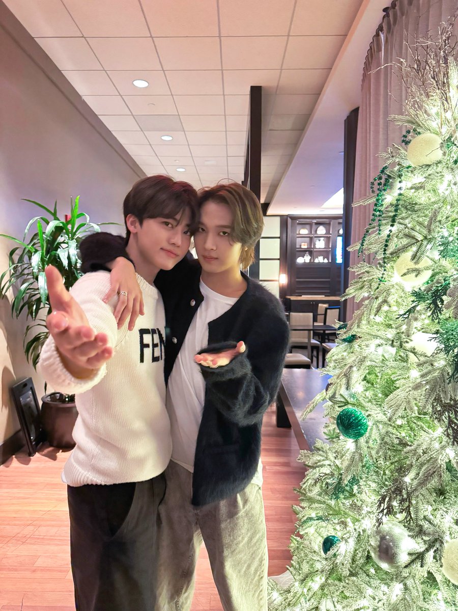 7llinana's tweet photo. Coming here jst to scream about NAHYUCK AAAAA https://t.co/GNHe6kQGa6