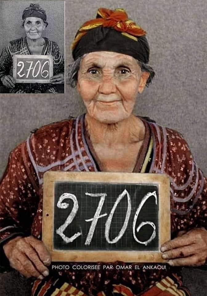 inpic0's tweet photo. #صورة من #الجزائر عام 1957

السيدة "ﻋﻠﺠﻴﺔ ﻓﻮﻏﺎﻟﻲ" وهي مبتسمة وبكل كبرياء بعد ان قررت المحكمة إعدامها وإبنها بسبب مقاومتها للإحتلال الفرنسي للبلاد حيث وضعت قنبلة ﻓﻲ ﻣﻘﻬﻰ ﻳﺮﺗﺎﺩﻩ ﺟﻨﻮﺩ فرنسيين ليسقط منهم 
13 جندي مُغتصِب .. https://t.co/AdRp8NT6jB