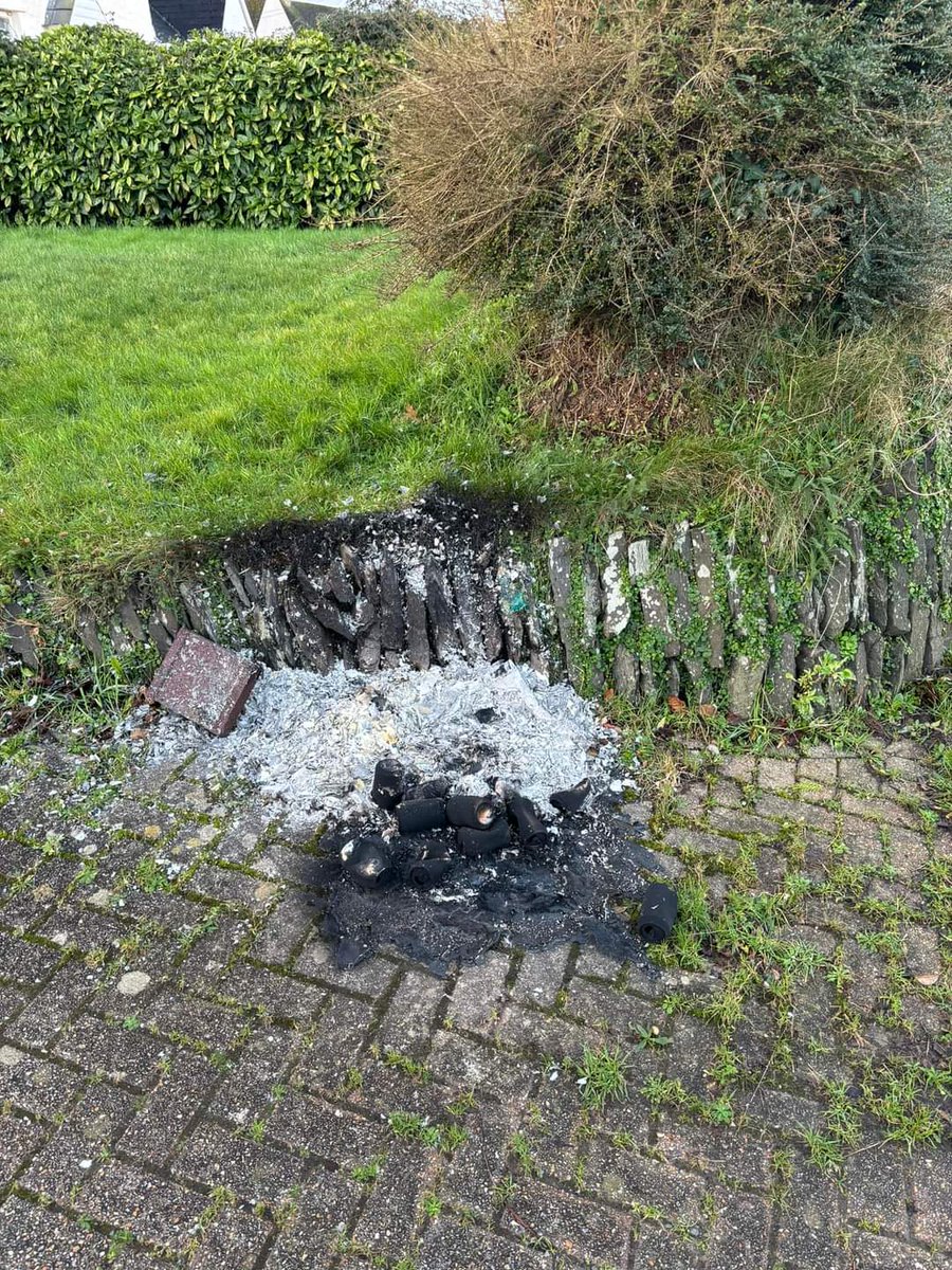 We are investigating reports of Arson to recycling boxes left out for collection in the Bickington/Yelland/Fremington in the early hours of 6th January. Any information CCTV/Dash Cam that could assist, Please contact us via 101 or online, quoting crime ref. 50240004377