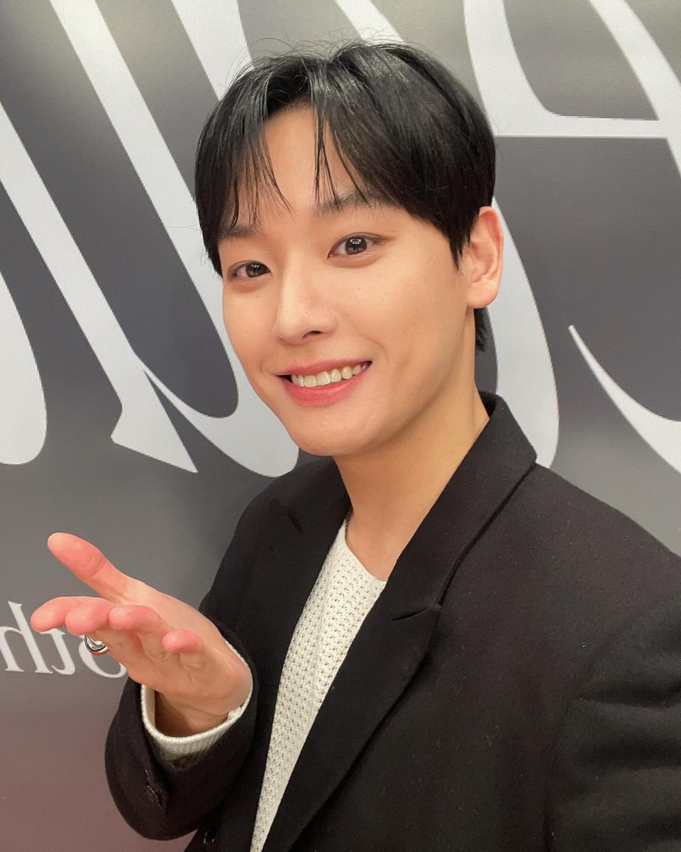 240108 pum.castle Instagram update #SF9 #INSEONG #에스에프나인 #인성 #BIBORA