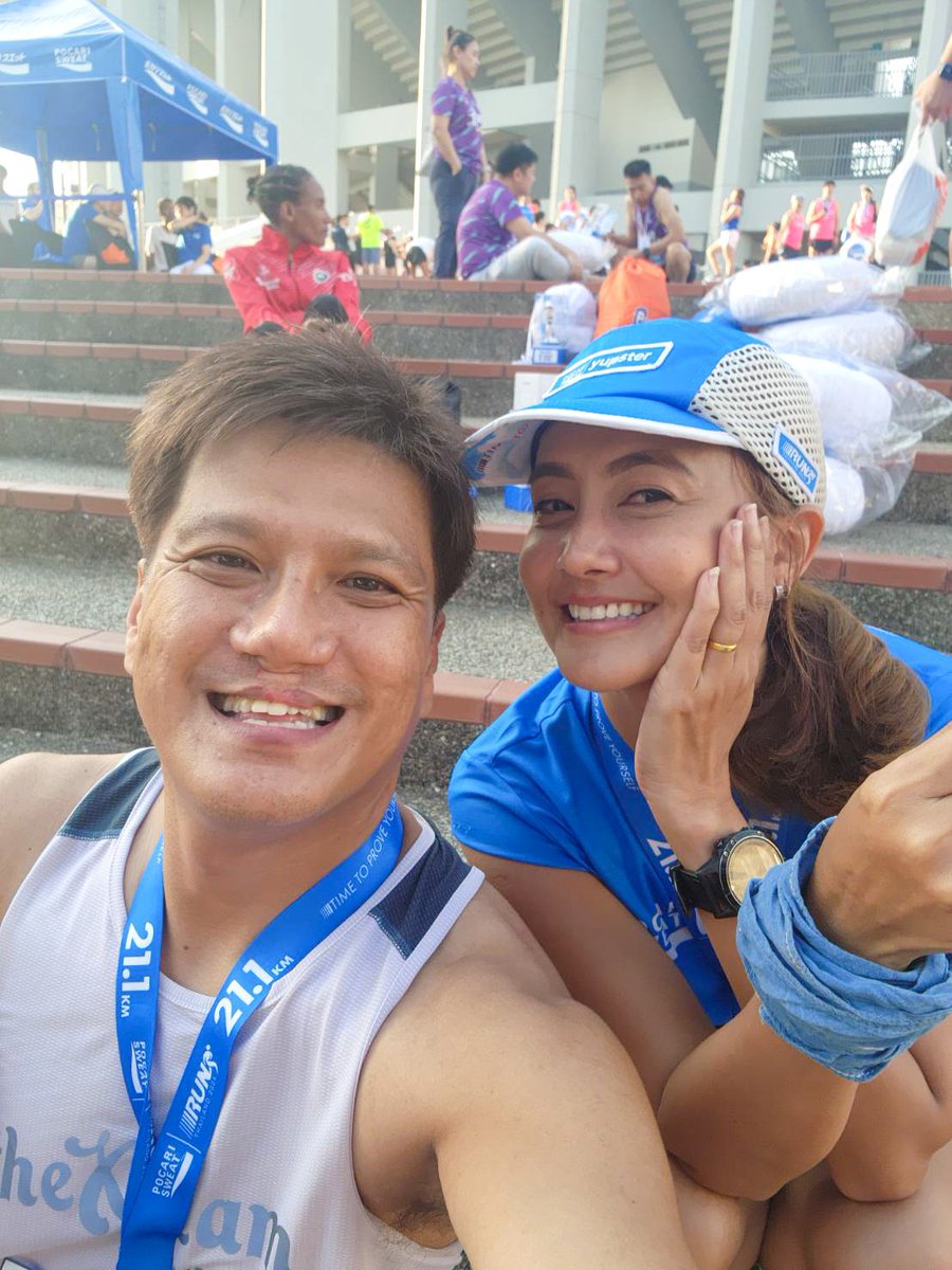 NinjaTooK's tweet photo. 🤍💙 ลุงตุ๊ก และ ผองเพื่อน ที่ งาน POCARI SWEAT RUN THAILAND 2024 ได้เจอกันก็มีรอยยิ้ม มีเสียงหัวเราะ มีความสุขให้กันในทุกครั้งไป 🥰  ep.2

#PocariSweatRunThailand2024
#TimeToProveYourself 
#มาเถอะอยากเจอ 
#งานถนนจอยๆ
#tookkyrun https://t.co/W17SNZPCq9