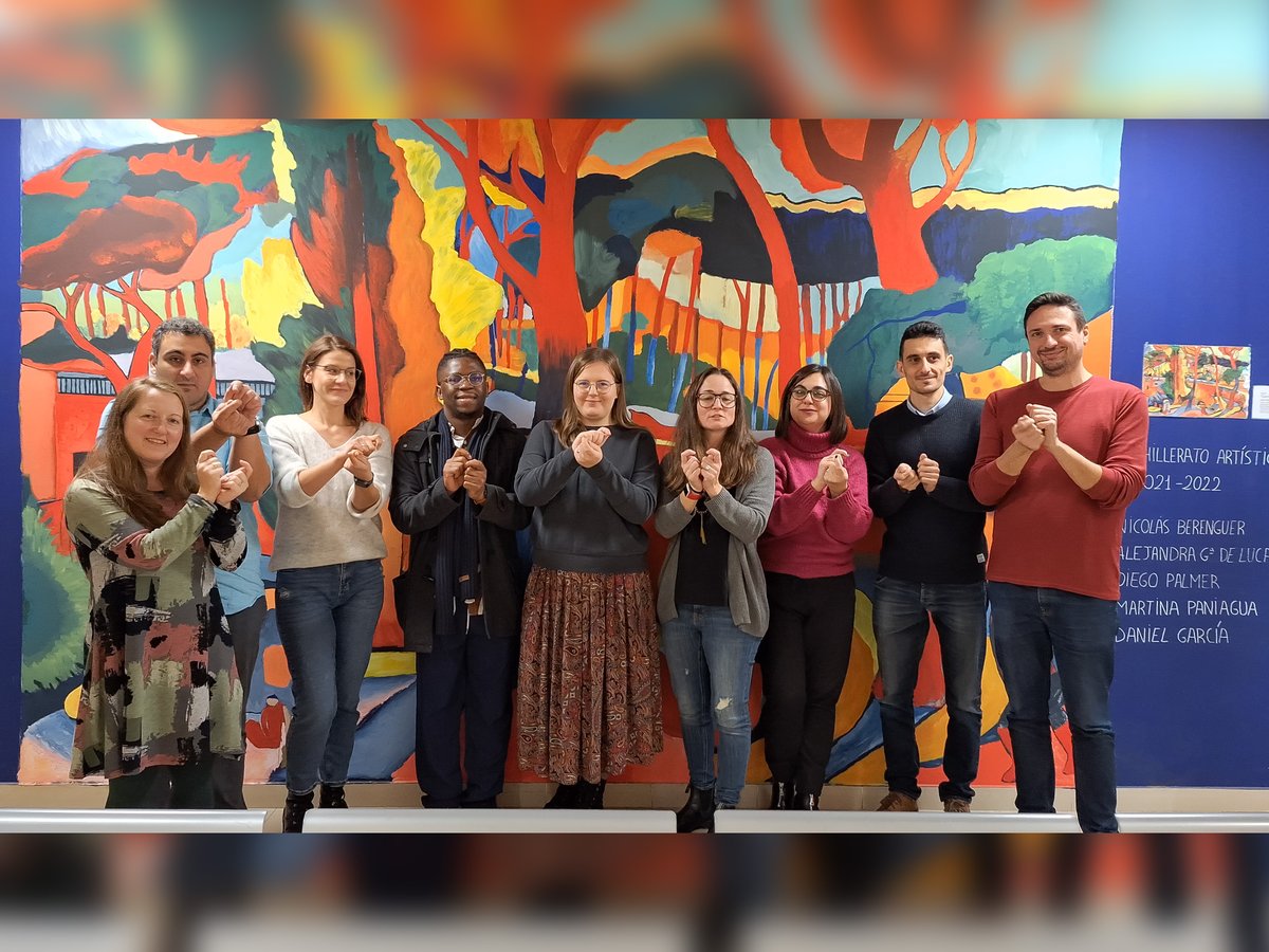 ColegioGaudem's tweet photo. El Colegio Gaudem tuvo el gusto de acoger la reunión transnacional del Proyecto Europeo #sign4change, en el que los miembros del proyecto están elaborando un currículum para el #alumnado #sordo -y otro para profesores- sobre innovación social educativa 👩🏫
#ColegioGaudem https://t.co/Ojx51JCnq7