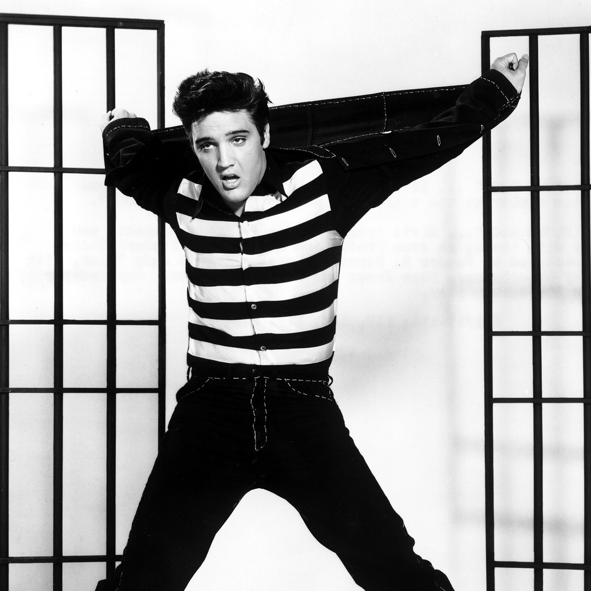 Arches_LB's tweet photo. Today officially marks Elvis Presley’s 89th birthday… 🎉

We wish The King of Rock ‘n Roll and his family a very happy birthday today. 

#elvispresley #elvis https://t.co/vcYMd7Etjp