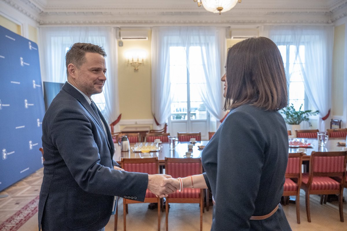 Rafał Trzaskowski tweet media