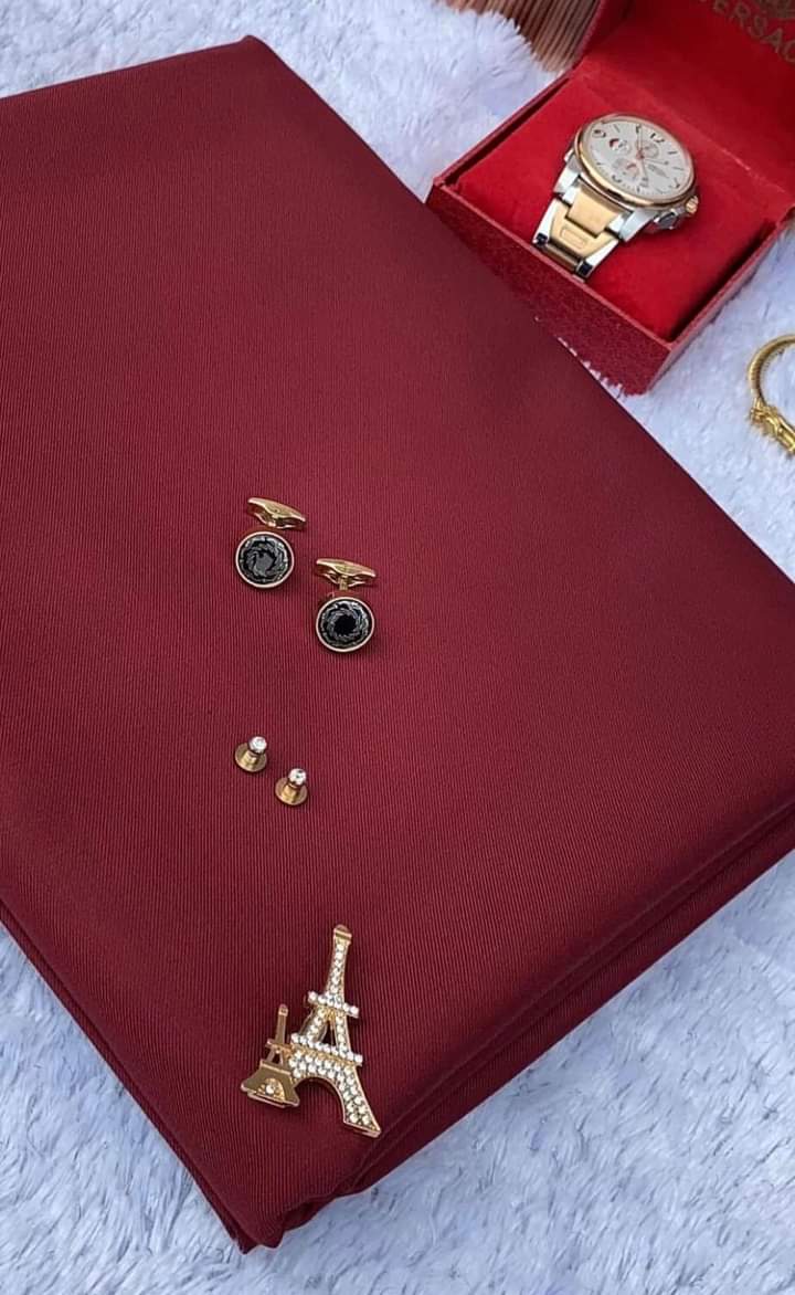 ArzakMohorret's tweet photo. Is your day as bright as this beauty?🌹😁
You can make that happen💃
price: #3000 per trouser length
Location: Jos, Nigeria
Let's transact💙
#rendynation
#fabricvendor
#newyear
#senatormaterial https://t.co/rrf9JysFg9