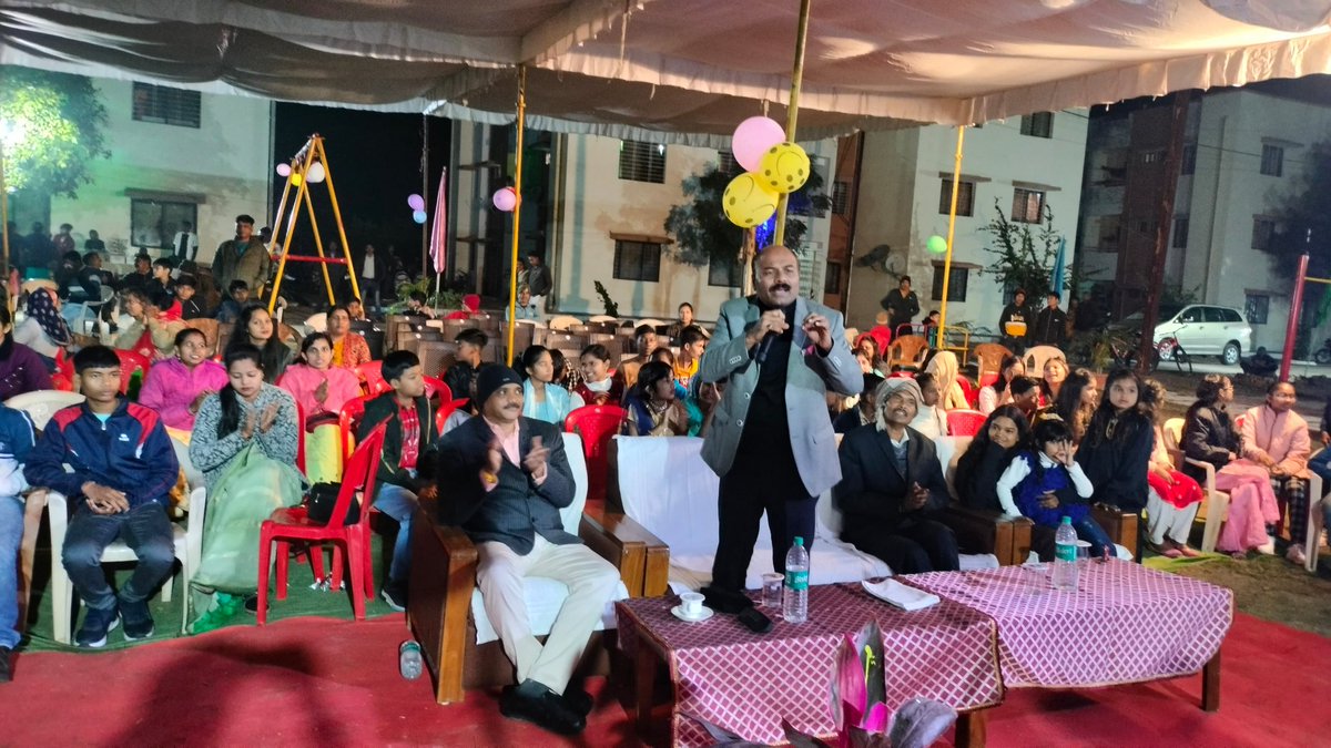 35bnmandla's tweet photo. नव वर्ष 2024 के उपलक्ष्य में 07 जनवरी 2024 को सेनानी श्री संतोष कोरी के निर्देशन में 35वीं वाहिनी मंडला में अनेक रंगारंग सांस्कृतिक कार्यक्रम, मेले एवं प्रतियोगिता का आयोजन किया गया। https://t.co/KSawsopA97