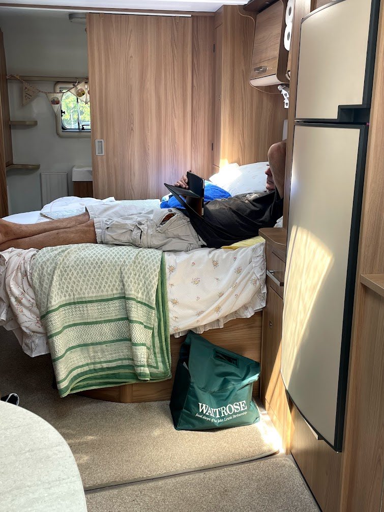 georgiawrites's tweet photo. Beat the #monday #januaryblues with this lovely blog from #indieauthor @lizzie_lamb 

https://t.co/ZRpjnxjDgT

@mondayblog #caravan #writingcave #writingtips #RomanceReaders https://t.co/fjQXPvg0Tm