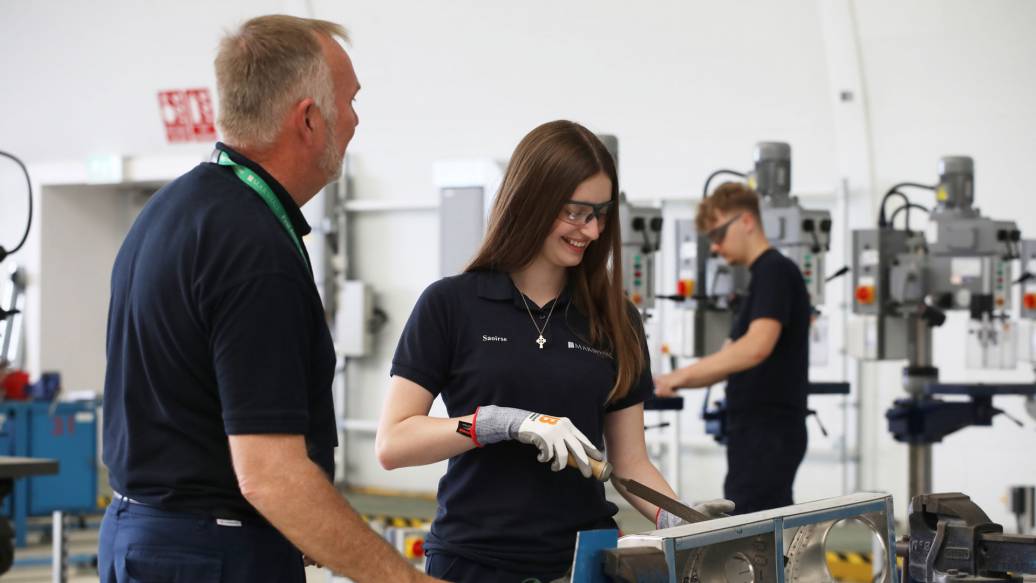 ‼️ Our 2024 apprenticeships and trainee programmes are now open, with a wide range of opportunities leading to a rewarding and extraordinary career.
 
Joining Marshall as an apprentice or trainee is the first step on a path that could take you anywhere.
 
marshallskillsacademy.com/news/marshall-…