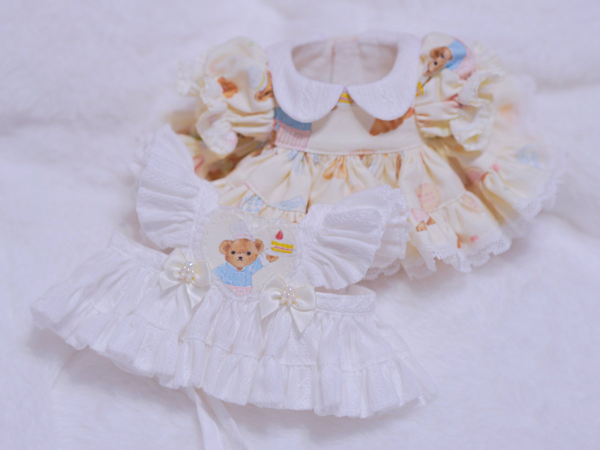 다가오는 1월 10일 키치 큐컴버가 2살이 됩니다.
기념적인 날을 기다리며 또 한번 가져왔어요 🧸

RT+팔로우 한분을 추첨하여 사진속 20cm 의상 세트를 드립니다.

🥒2024.01.15 발표