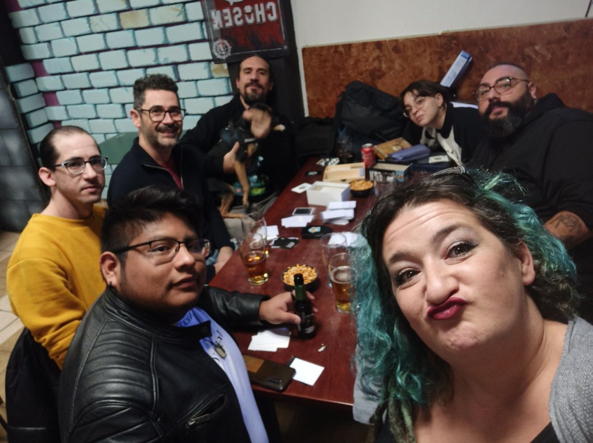 SmialMordor's tweet photo. ¡ MARÁ AURË HERMANORKS!
Una semana para recuperarnos del #TolkienToast. Así son las cosas en Mordor y así os las contamos, una semana después. Con Sauron @TrolAitrol,
Vic Bombadil, Mablung,Adar @fcarmonaruiz ,@LordAzote_, Kika Entrerios y @ArbustilloAlda #SmialSTE
#SmialMordor https://t.co/xuNY8y76hV