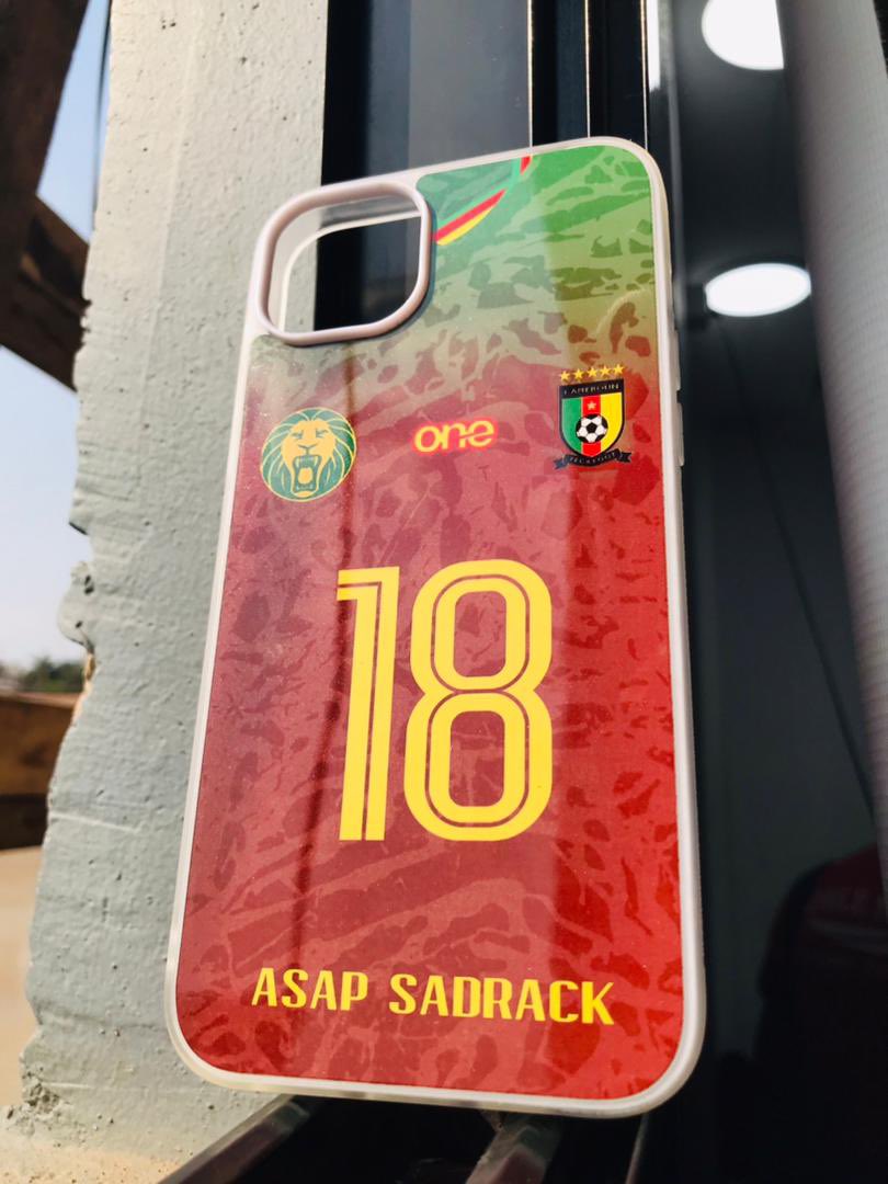 Afroxpackaging's tweet photo. Vous êtes fans de quel équipe ou de quel Club ?? 😍😍

Alors Offrez des maillots personnalisés et des pochettes assorties sous 24h . 

N’attendez pas la dernière minute. 

Retweetez nous svp 🙏🏾🥺 https://t.co/xV5sZzXKfx