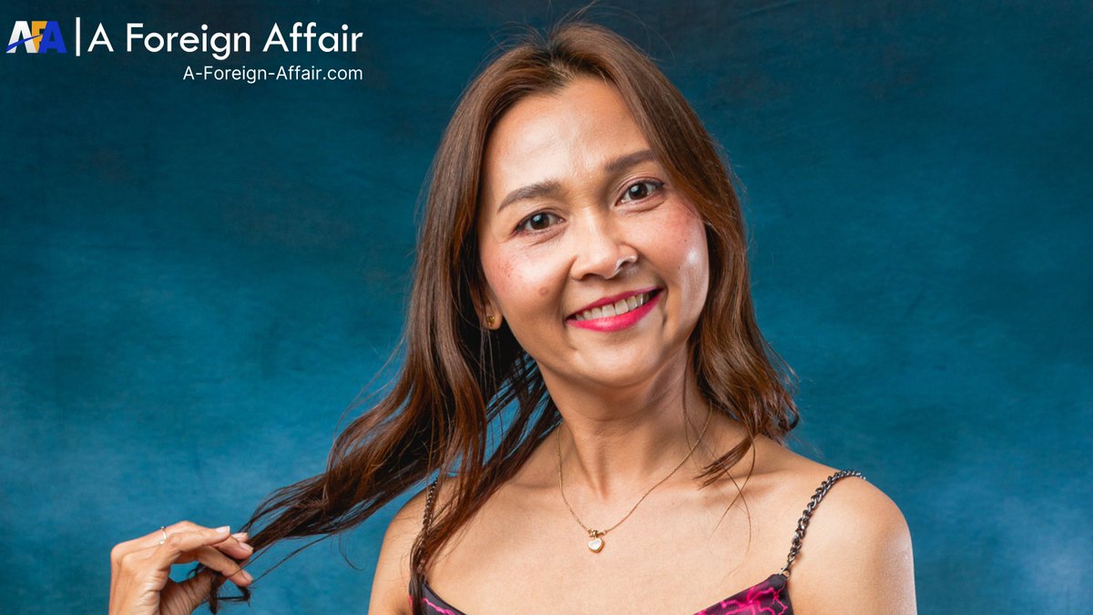 AForeignAffair3's tweet image. "I'm a woman with a lot of positive energy &amp;amp; cheerfulness &amp;amp; is easy-going." — Amolsiri 💕

Secure your spot on our Bangkok singles tour in March to meet her! 🥰

Get started here: bit.ly/Aforeignaffair…

#ThaiWomen #SinglesTour #ExploreBangkok #TravelToThailand #Thailand